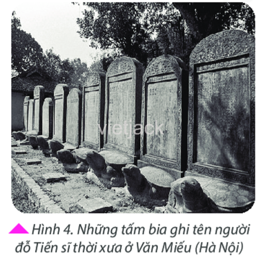 Em hiểu thế n&agrave;o l&agrave; tư liệu chữ viết? V&igrave; sao bia Tiến sĩ ở Văn Miếu (h&igrave;nh 4) cũng được coi